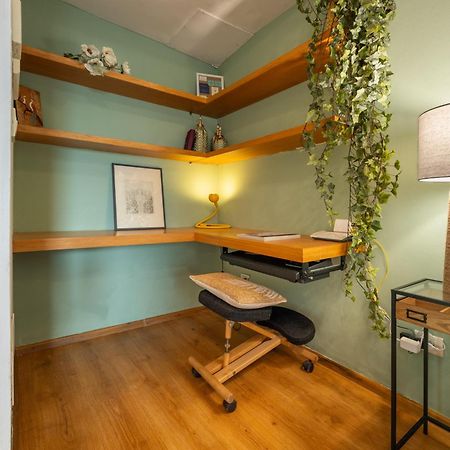 Via Cimabue 8B - Florence Charming Apartments - Metropolitan Loft In Florence - 20 Minute Walk To City Center - Excellent Base For Exploring - Less Than 5 Minute Walk To The Supermarket - Amazing Bakery On The Corner المظهر الخارجي الصورة