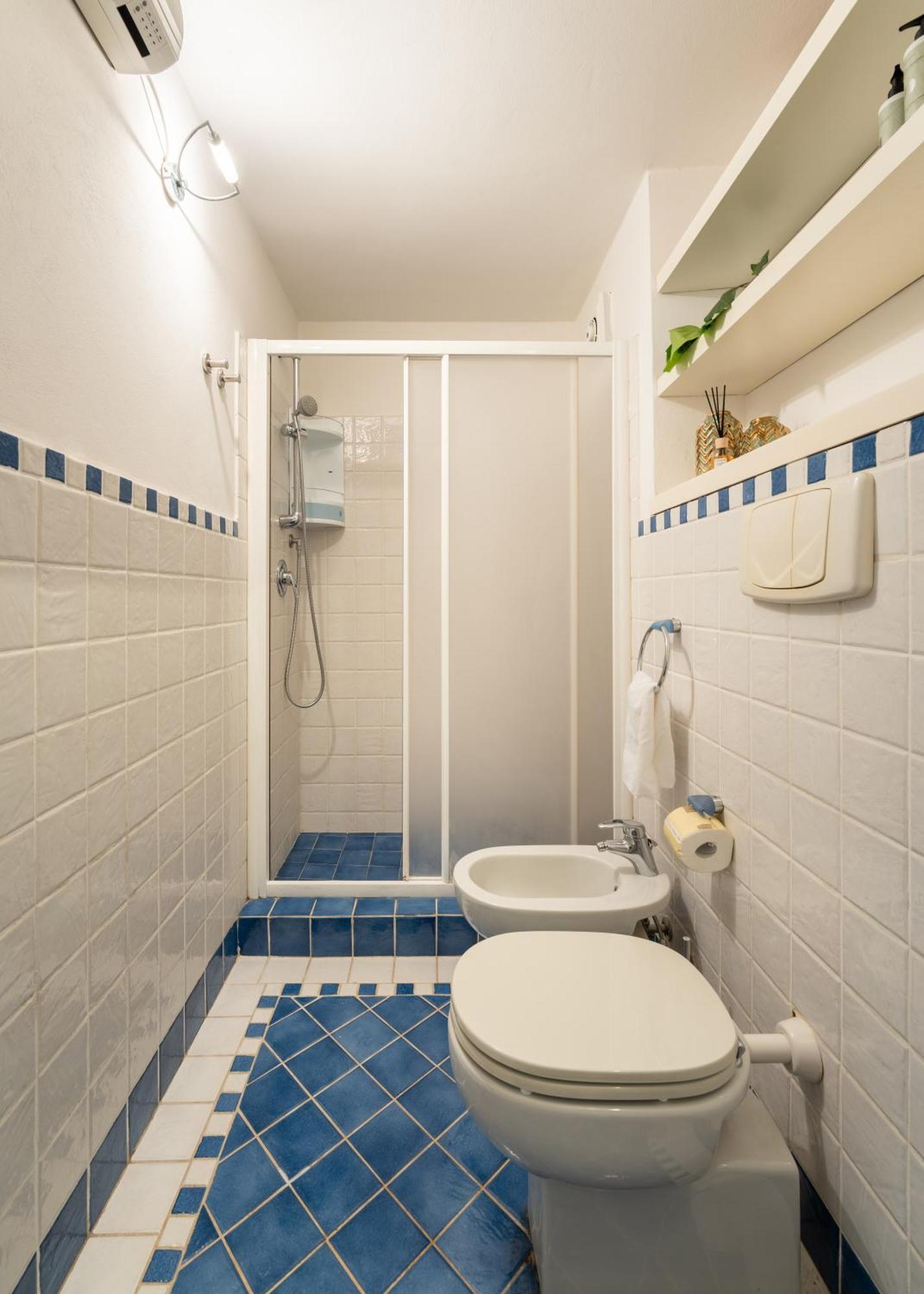 Via Cimabue 8B - Florence Charming Apartments - Metropolitan Loft In Florence - 20 Minute Walk To City Center - Excellent Base For Exploring - Less Than 5 Minute Walk To The Supermarket - Amazing Bakery On The Corner المظهر الخارجي الصورة