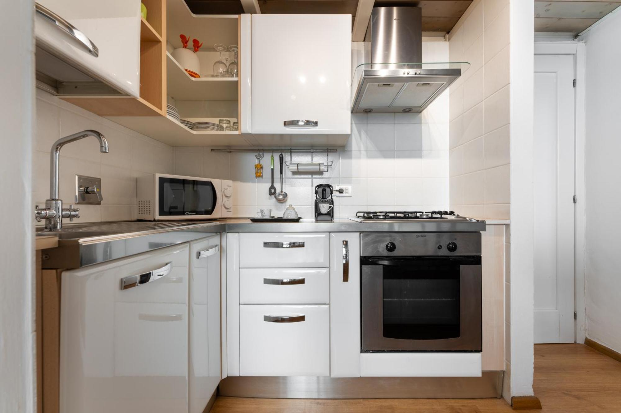 Via Cimabue 8B - Florence Charming Apartments - Metropolitan Loft In Florence - 20 Minute Walk To City Center - Excellent Base For Exploring - Less Than 5 Minute Walk To The Supermarket - Amazing Bakery On The Corner المظهر الخارجي الصورة
